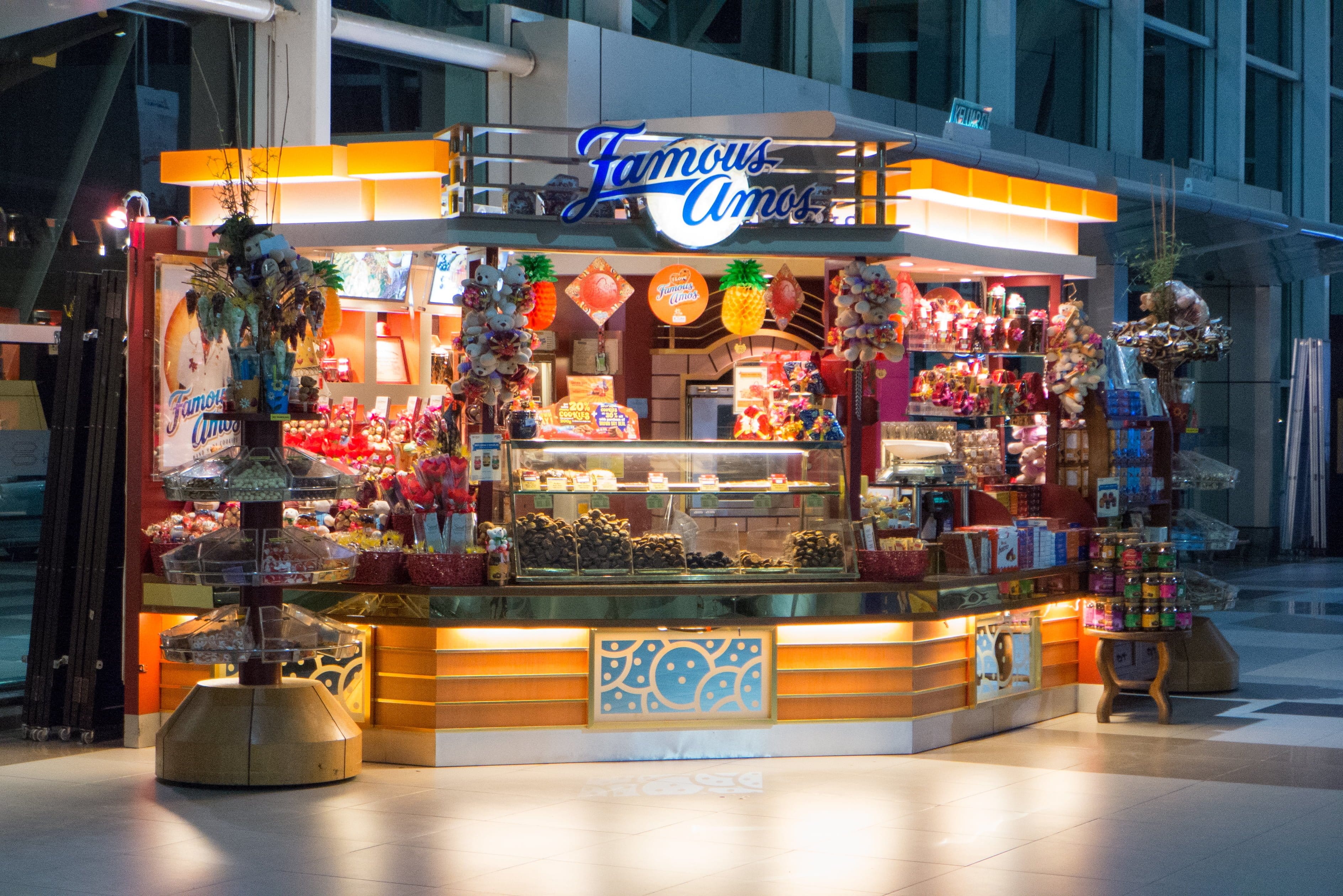 Kota Kinabalu International Airport (BKI) 2015-02-01 20.43.56