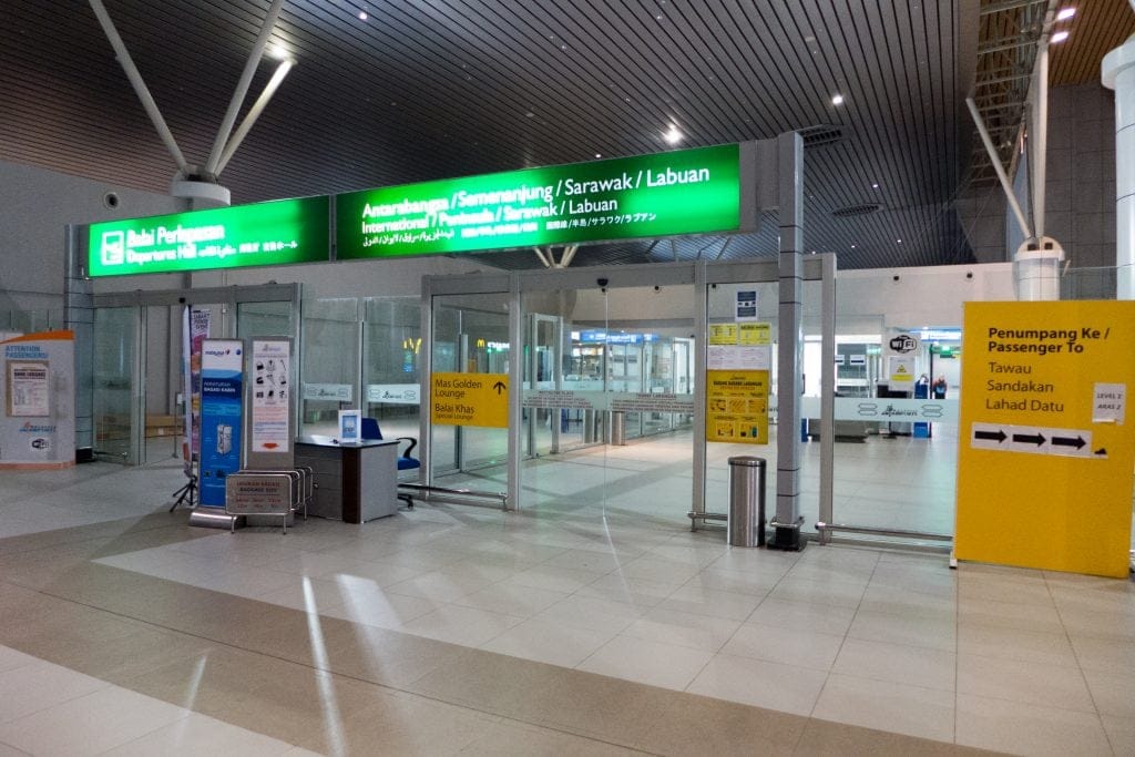 Kota Kinabalu International Airport (BKI) 2015-02-01 20.50.20