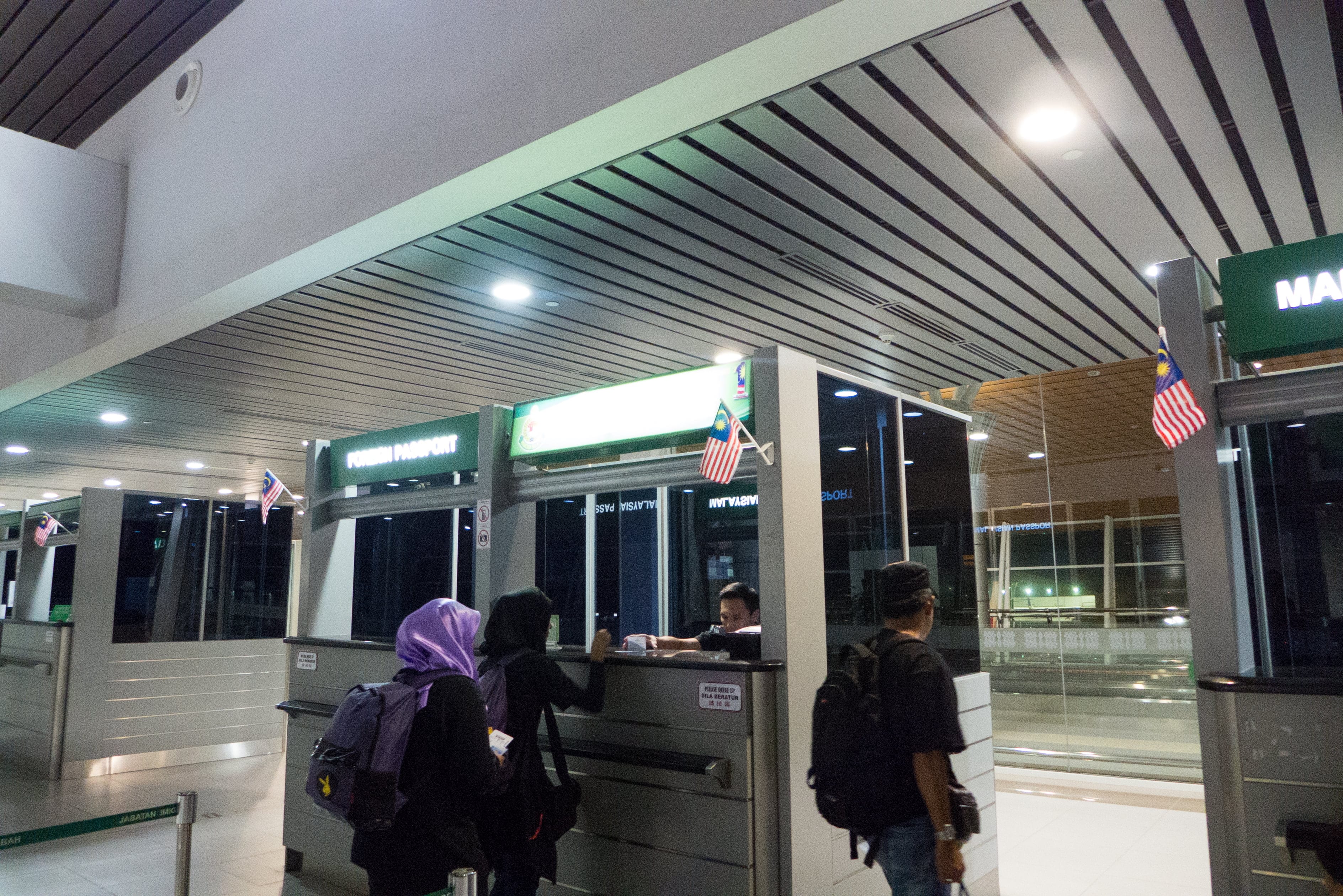 Kota Kinabalu International Airport (BKI) 2015-02-01 20.58.49
